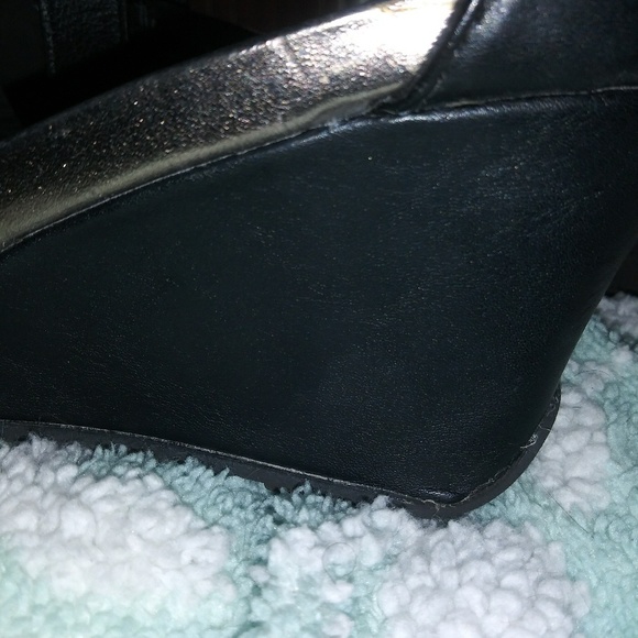 Sandals - Picture 6 of 7